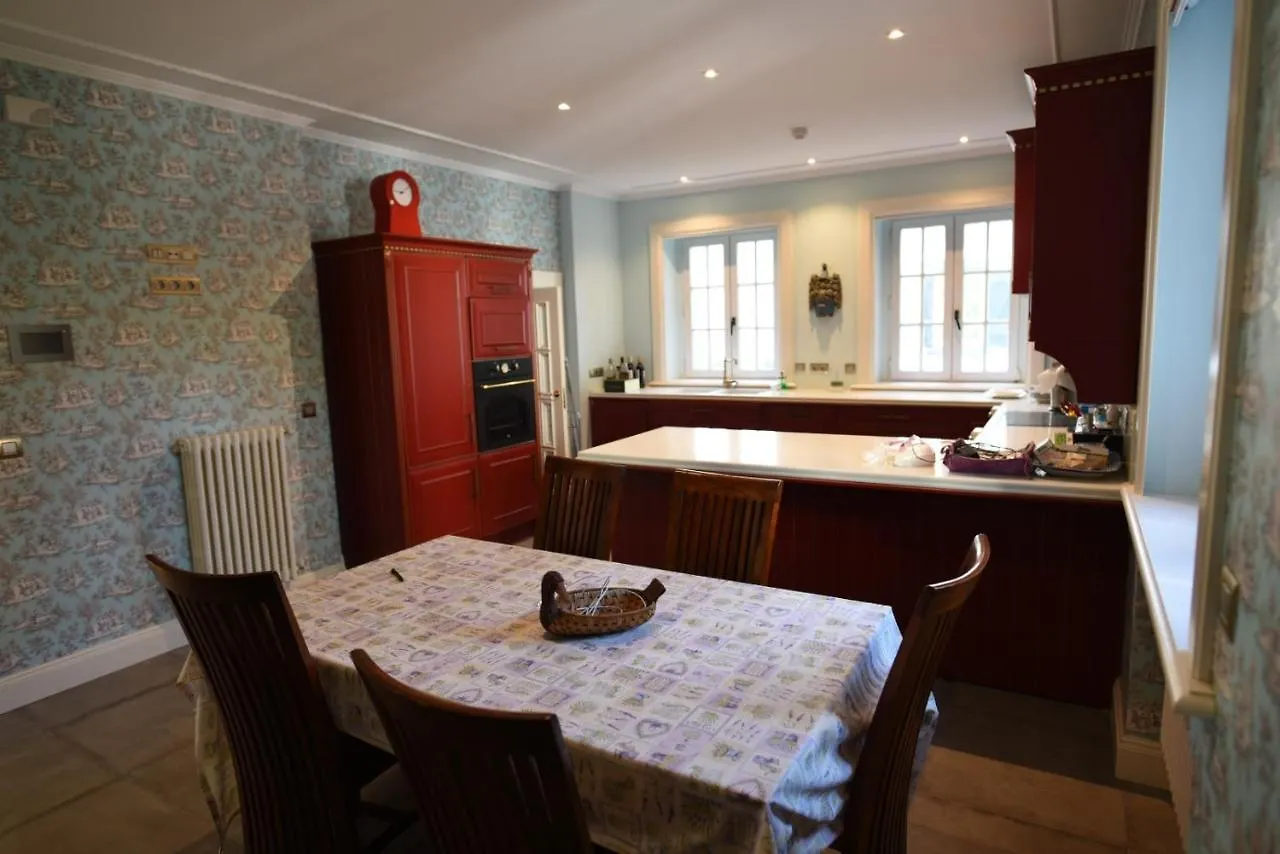 Tradicion Y Elegancia Villa Getxo 0*,  Spain