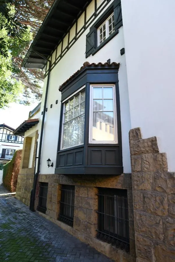 Tradicion Y Elegancia Villa Getxo