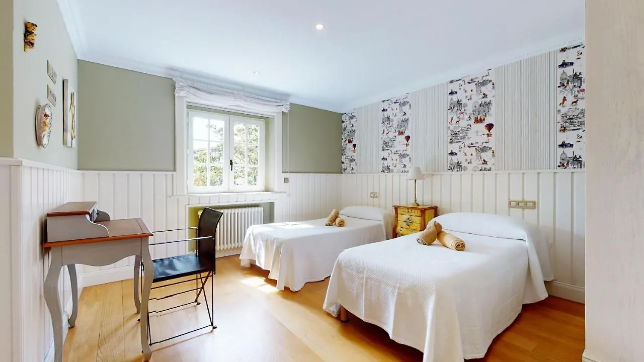 Tradicion Y Elegancia Villa Getxo Spain